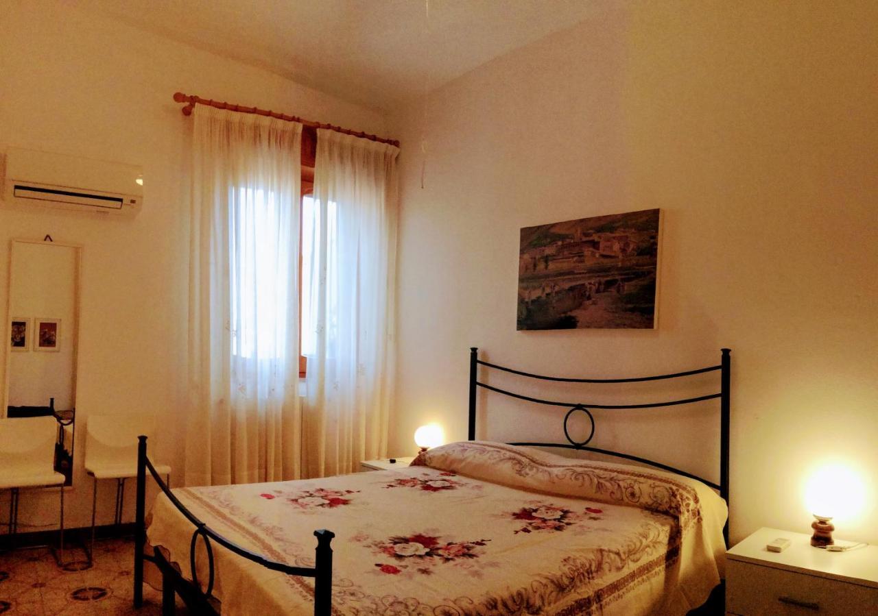 Casa Vacanze Sole E Mare Teulada Exterior foto